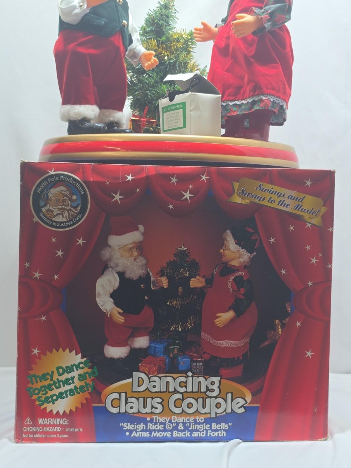 Vintage 1998 Gemmy Dancing Claus Couple Santa Mrs Claus Animated Musical Works B