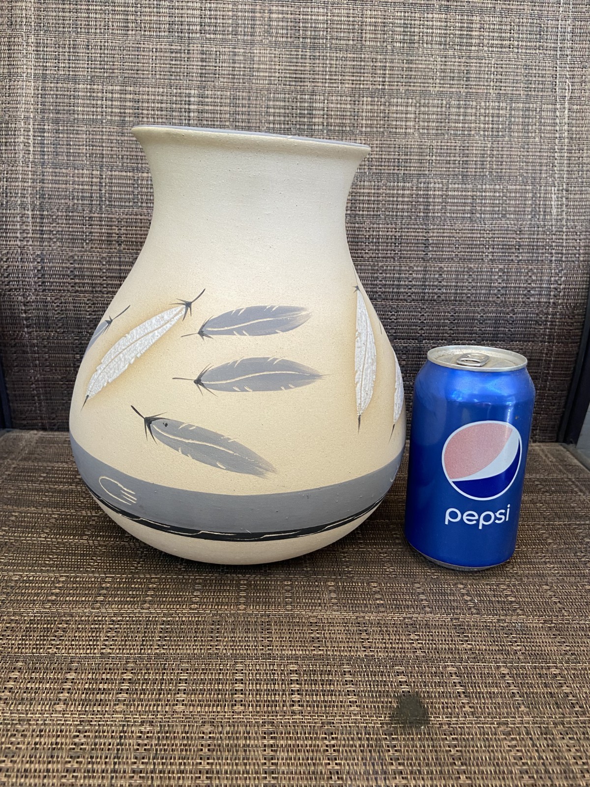Large, Vintage 1986 Native American Navajo Art Pottery Vase Signed Grey Feather Large, Vintage 1986 Native American Navajo Art Pottery Vase Signed Grey Feather