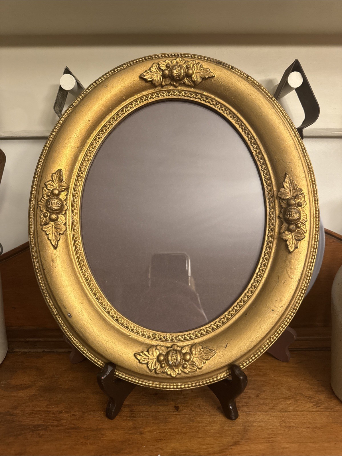 Antique Victorian Picture Frame Oval Gold Wood And  Gesso 12”x14” Fit 8”x10”