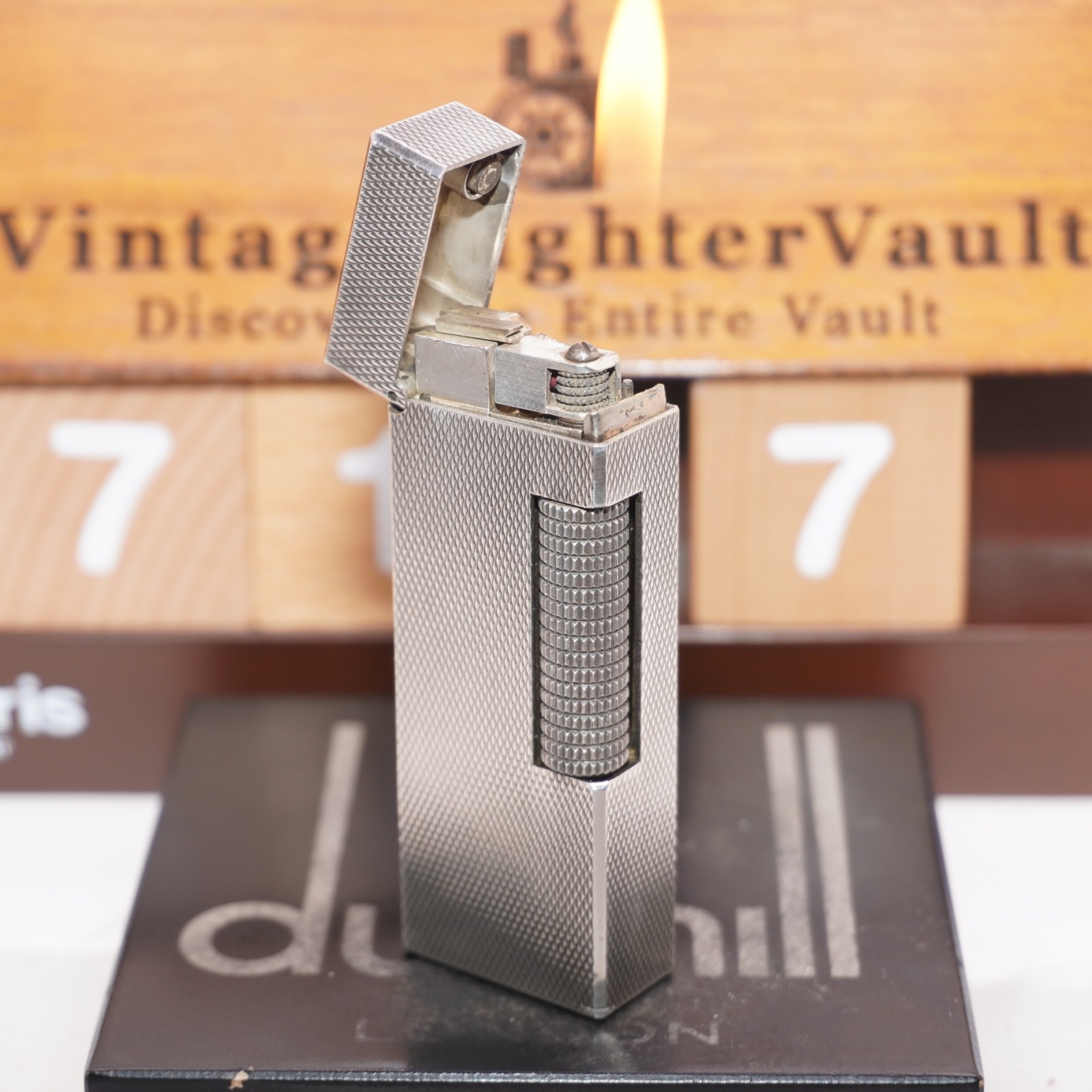 Dunhill Lighter Silver Barley Pattern _Ultrasonically Cleaned_Working Dunhill Lighter Silver Barley Pattern _Ultrasonically Cleaned_Working
