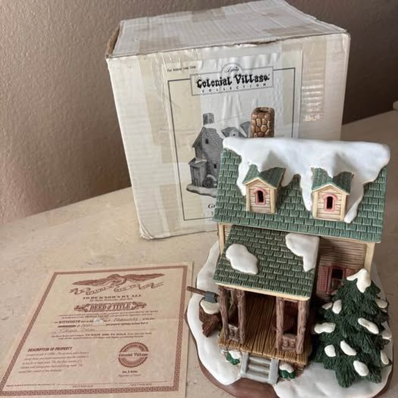 vintage Grandma's House #12000  Lefton Colonial Village collection 2000 (u23)