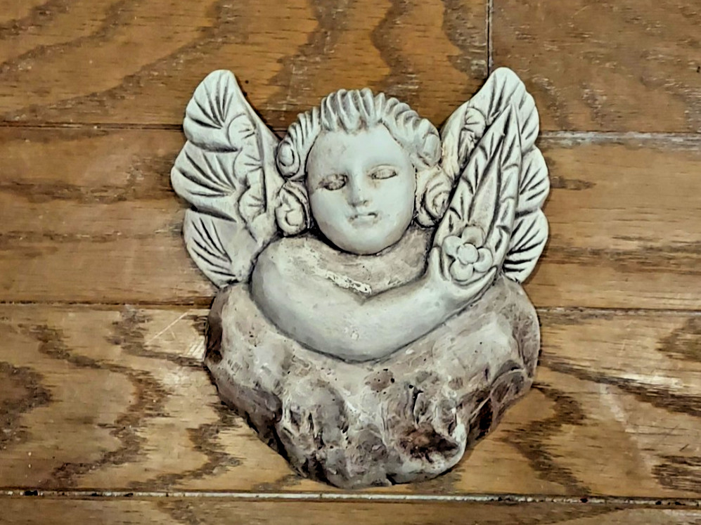 Vintage Hand Carved Wood Whitewashed Rustic Angel Cherub Wall Hanging 7.5 x 6.5\