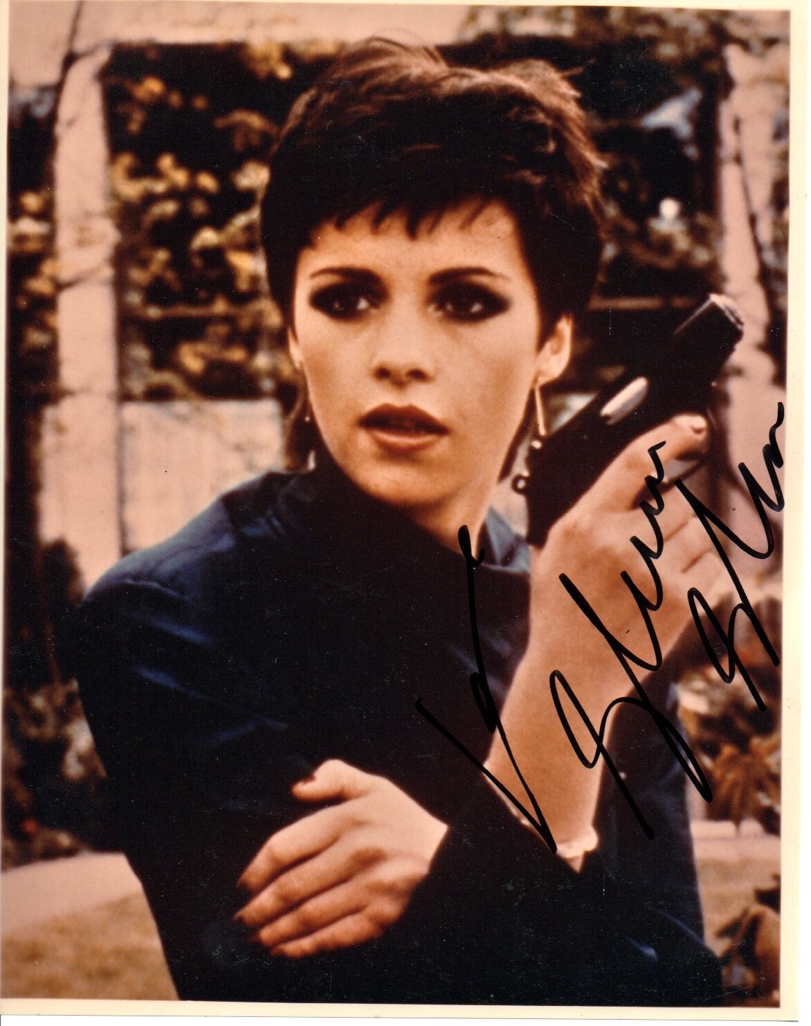 SHEENA EASTON JAMES BOND RARE AUTOGRAPH TITLE SONG FOR YOUR EYES ONLY 10-8 COA