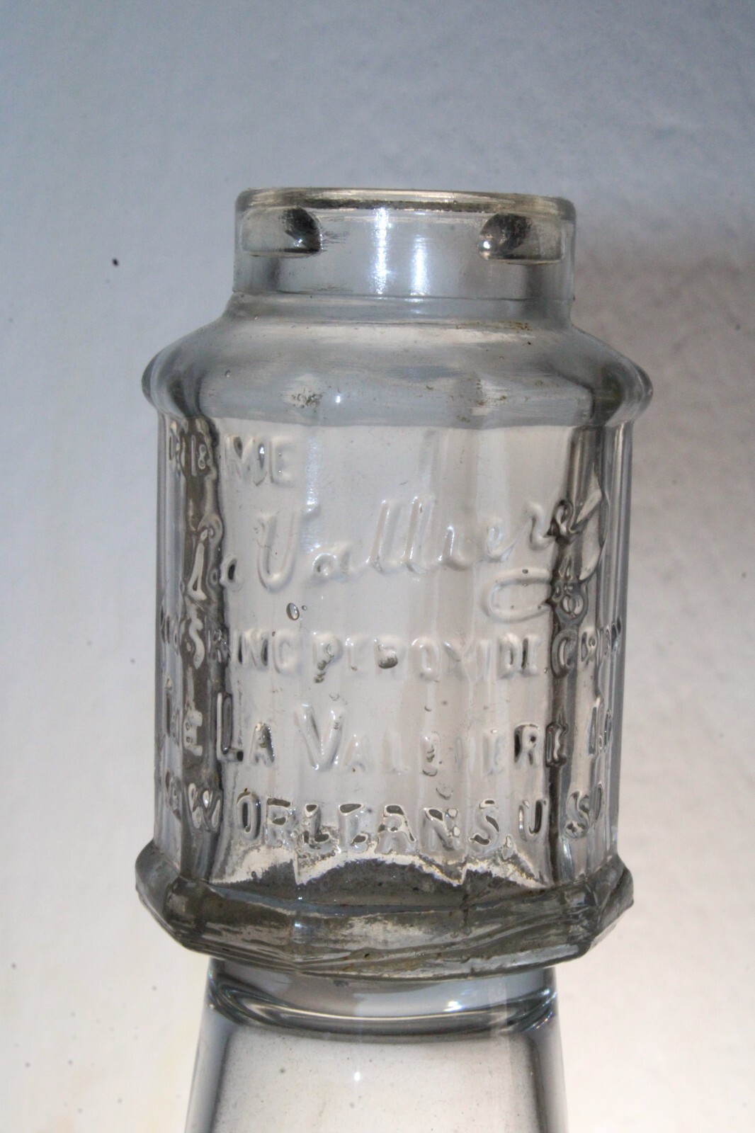 Antique La Valliere FACIAL CREAM JAR New Orleans Louisiana LA 3'' BOTTLE