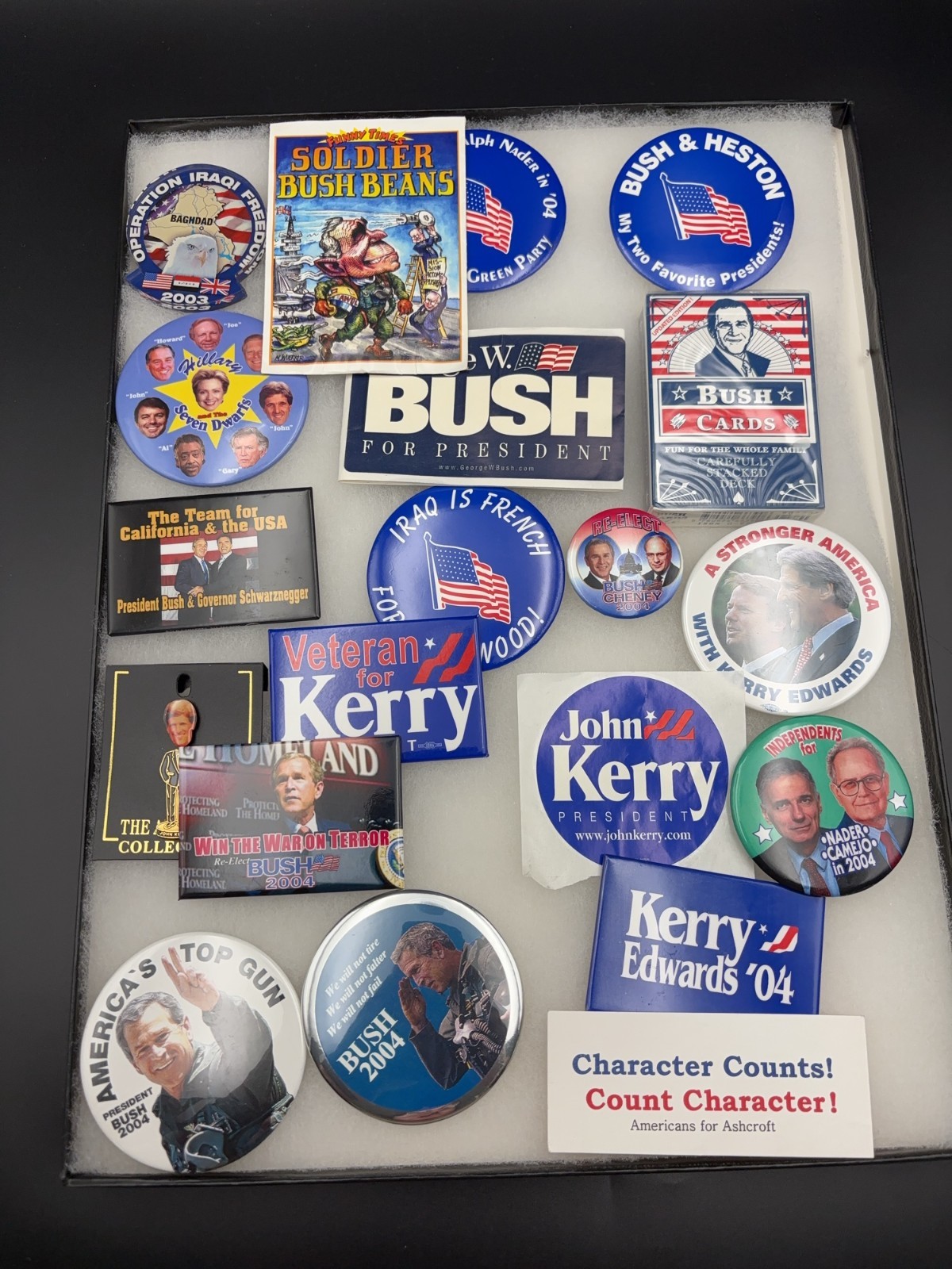 2004 Presidential Campaign Buttons, Magnets & Novelty Collection