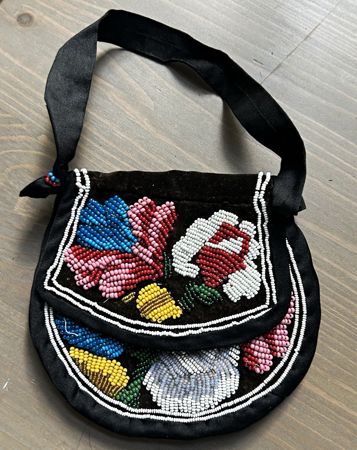 Iroquois Beaded Floral Handbag Black Velvet Pouch Bag with Strap 1800s antique