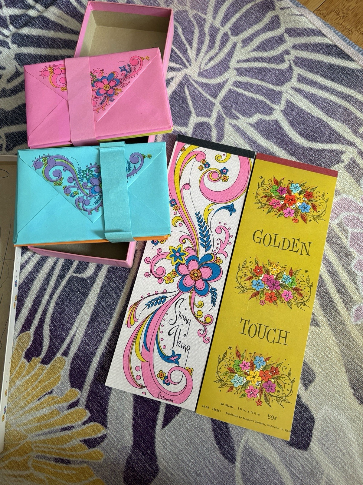 Vintage 60s Swing Thing Stationery Set & Golden Touch Pad Paper & Envelopes