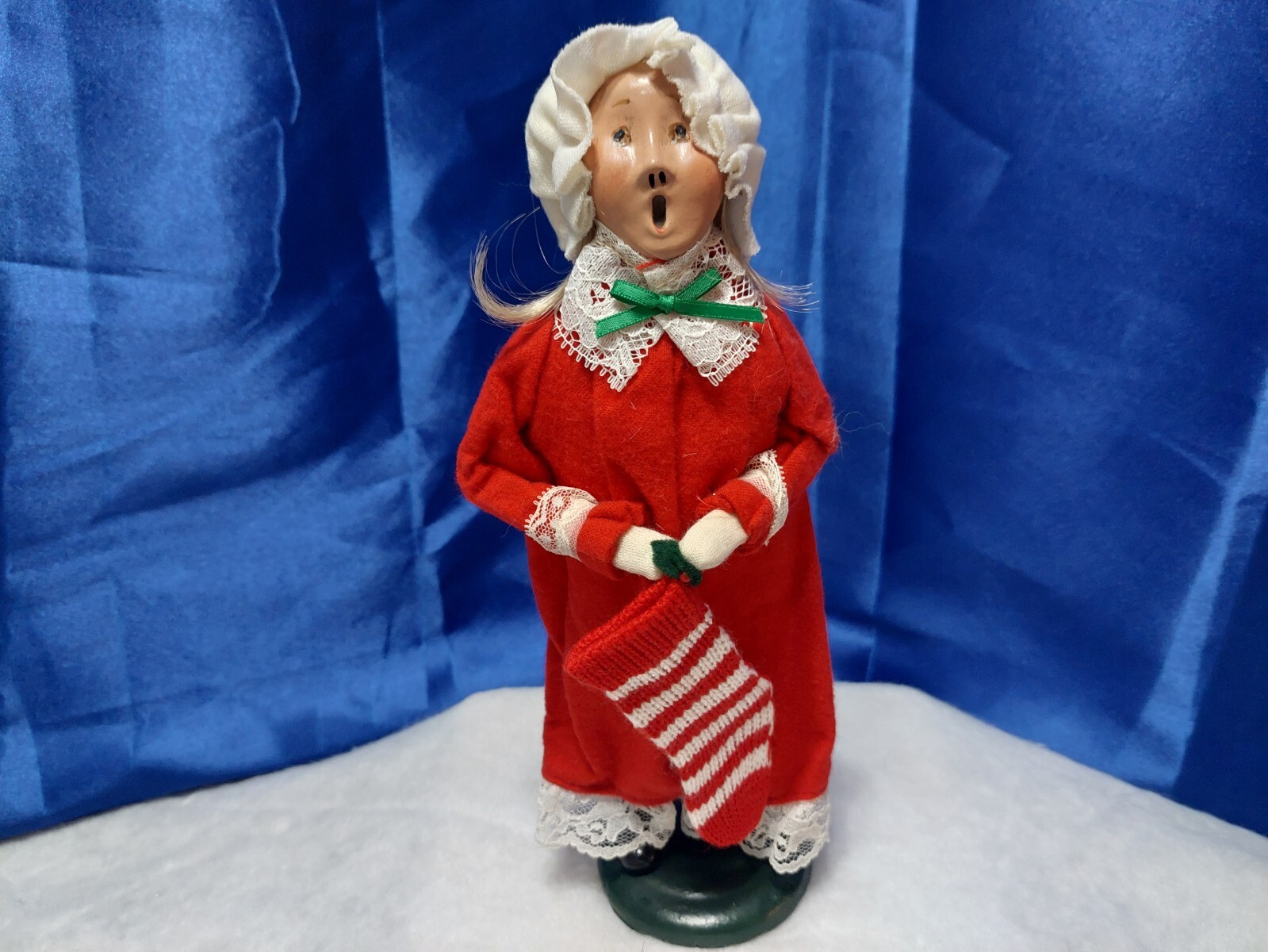 VINTAGE 1986 BYERS\' CHOICE LTD THE CAROLERS 10.5\