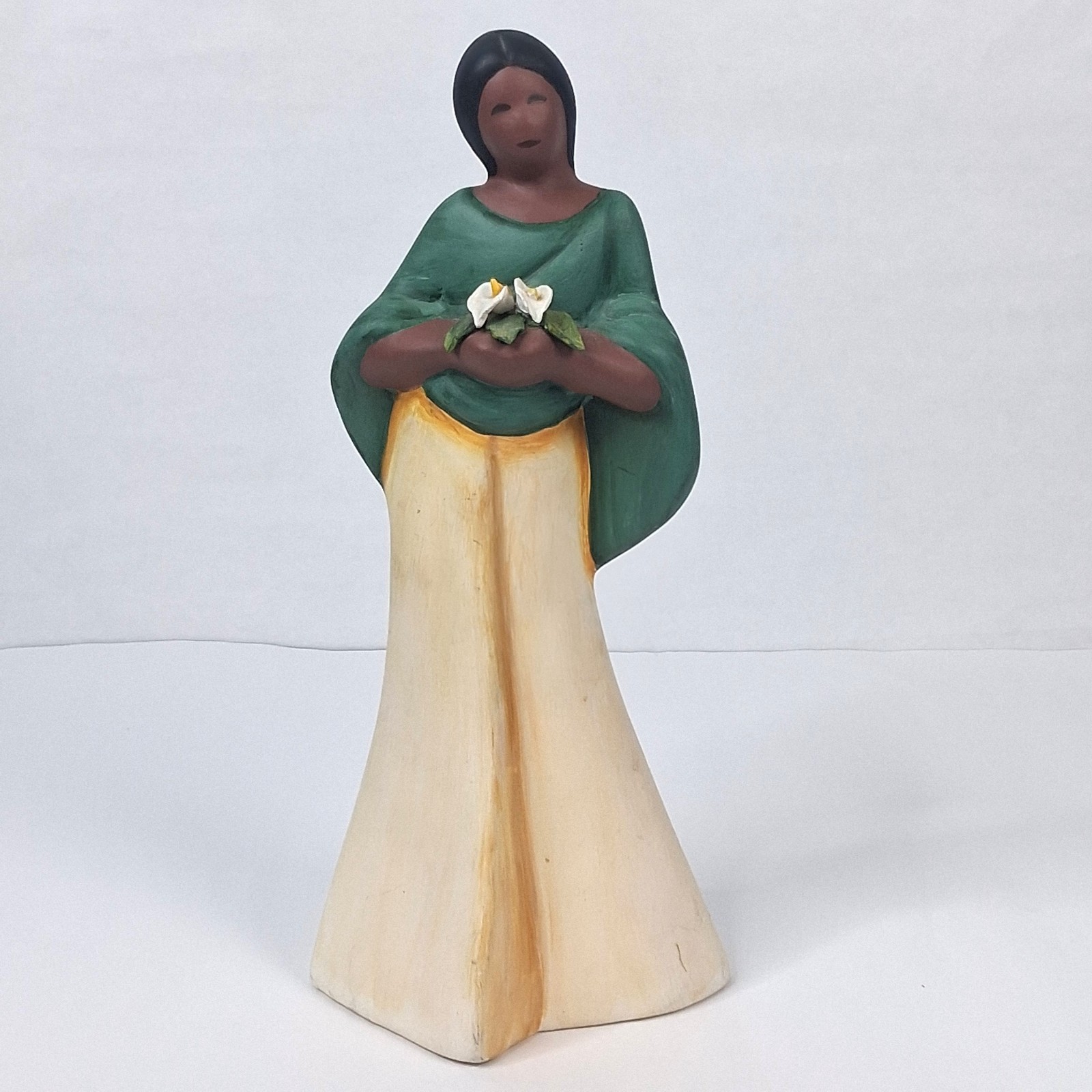 VTG Mexican Clay Folk Art Figurine Woman Shawl Calla Lilies Mexico Ceramic 10.5