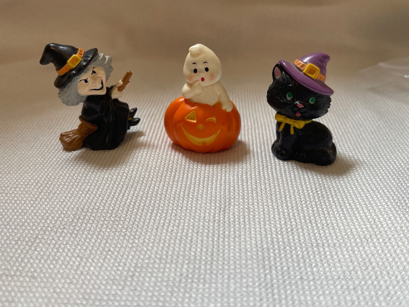 Vtg 1980\'s RUSS BERRIE Mini Halloween Figurines Witch Ghost & Pumpkin Black Cat