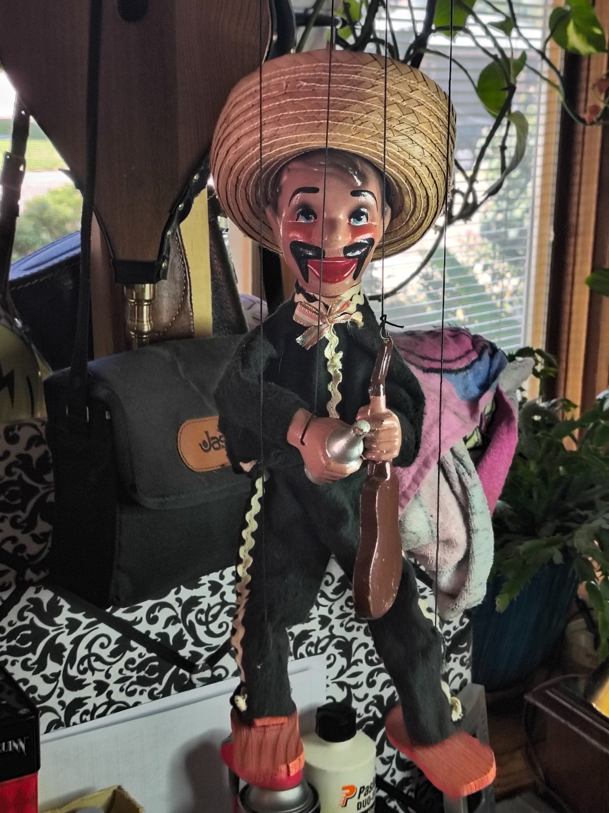 Vtg Mexican Mariachi Marionette Puppet 1960 Bandito Folk Art Wood Sombrero 15\
