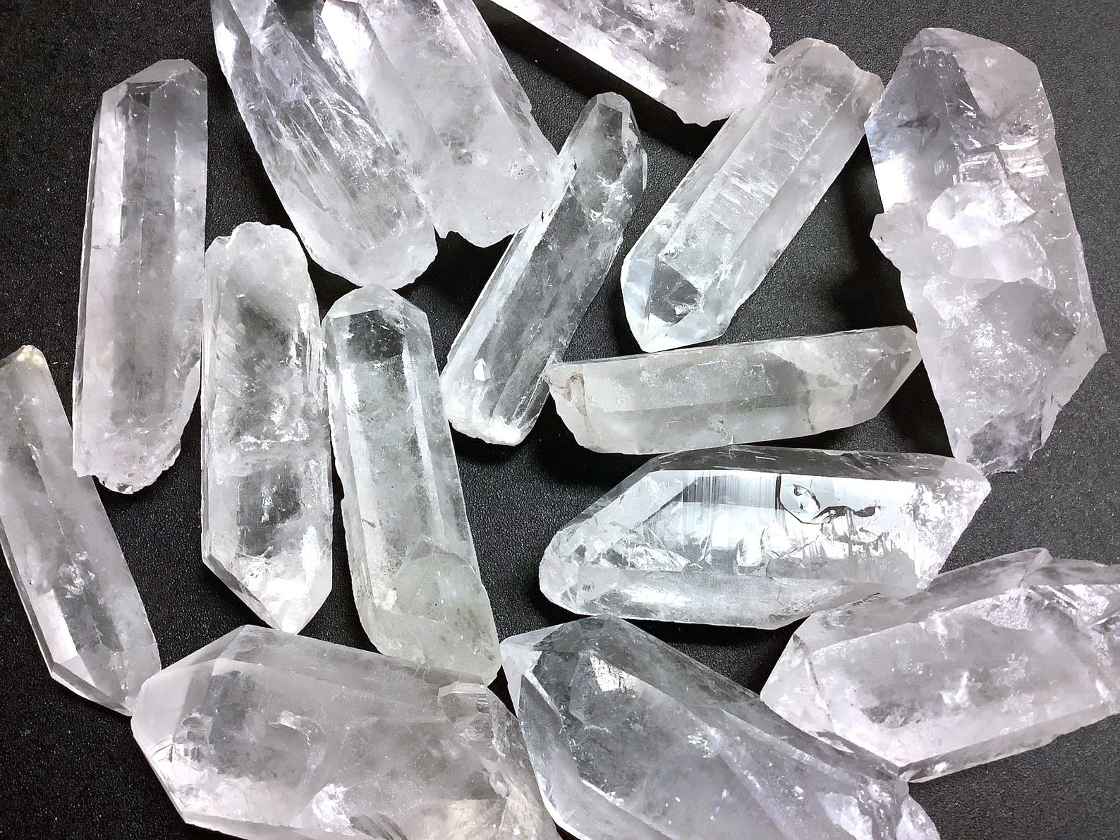 Clear Quartz Crystal Points (5 Kilos)(11 Lbs) Wholesale Bulk Lot Natural Brazil