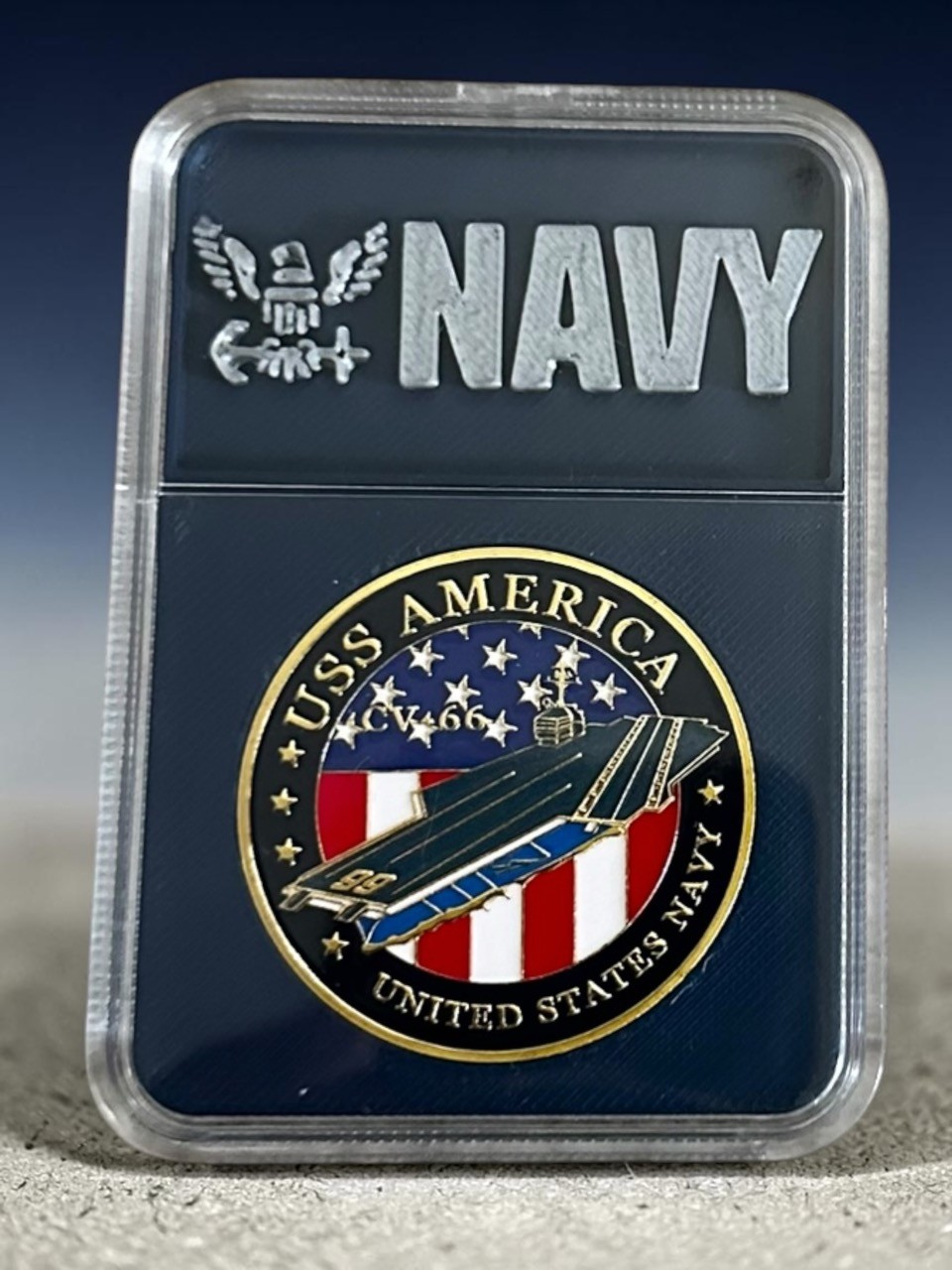US NAVY - USS AMERICA CV-66 Challenge Coin in Display Case ·FAST SHIPPING· ·NEW·