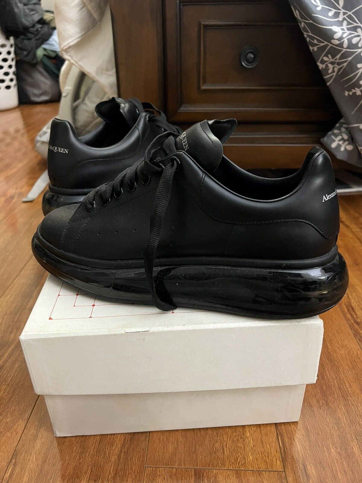 Alexander McQueen Men\'s Black Leather Lace-up Sneaker Shoes Size EU 42 US 9