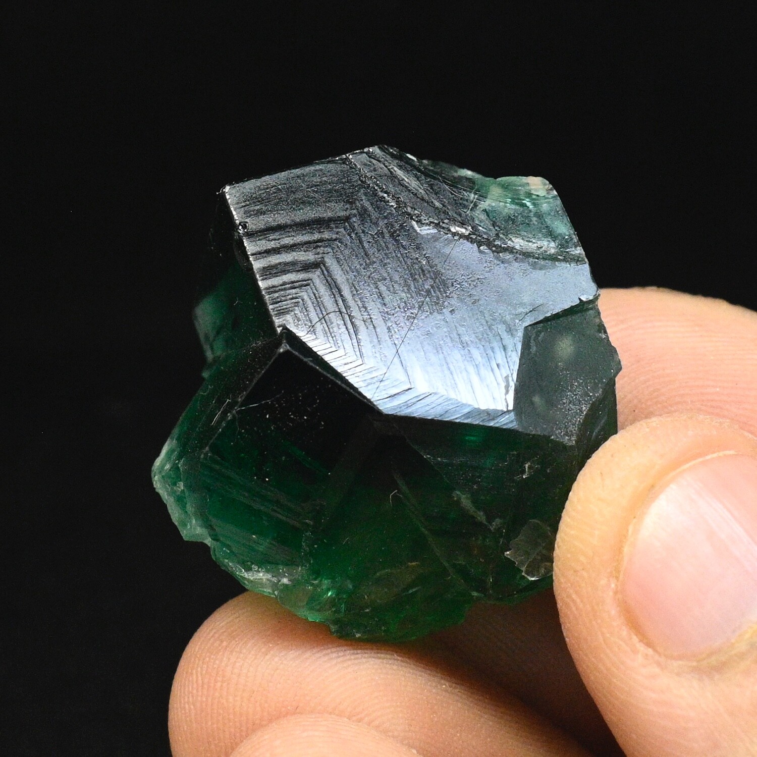 Cluster of UV reactive Green fluorite (Nonprecious natural mineral) #2909