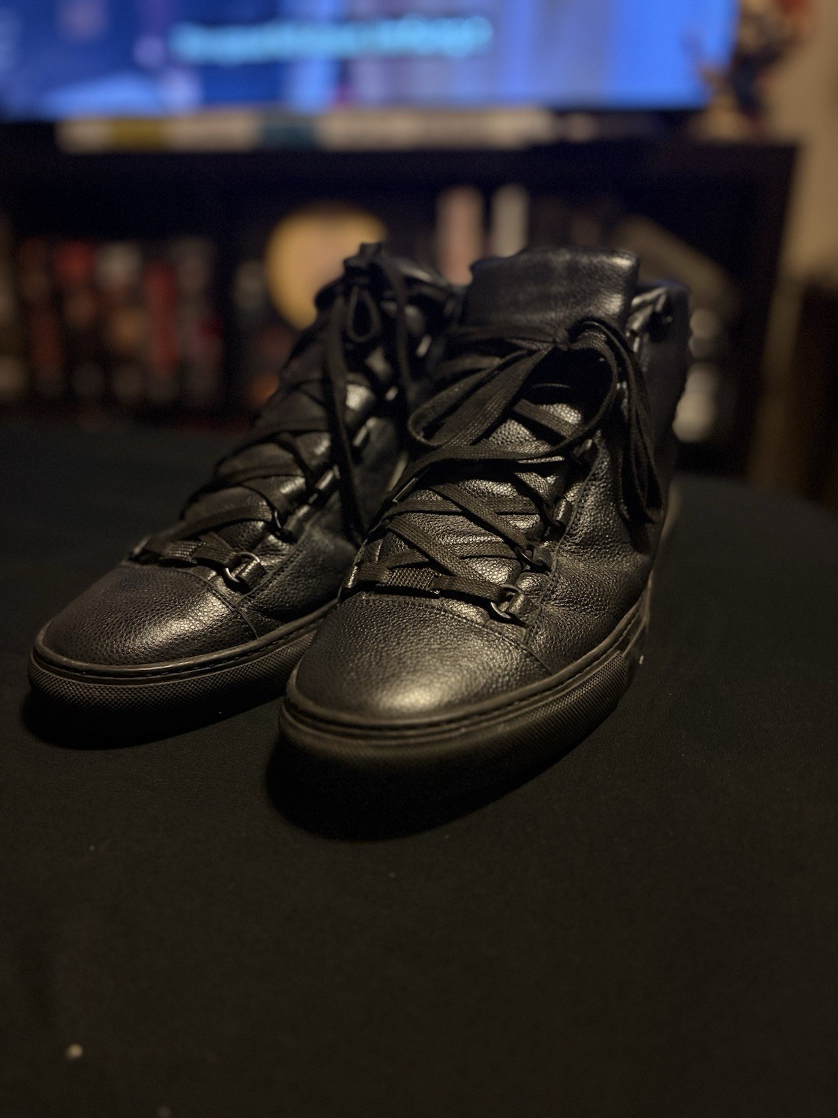 Balenciaga Men’s Black Leather High-Top Lace-Up Sneakers Logo Accent EU 45
