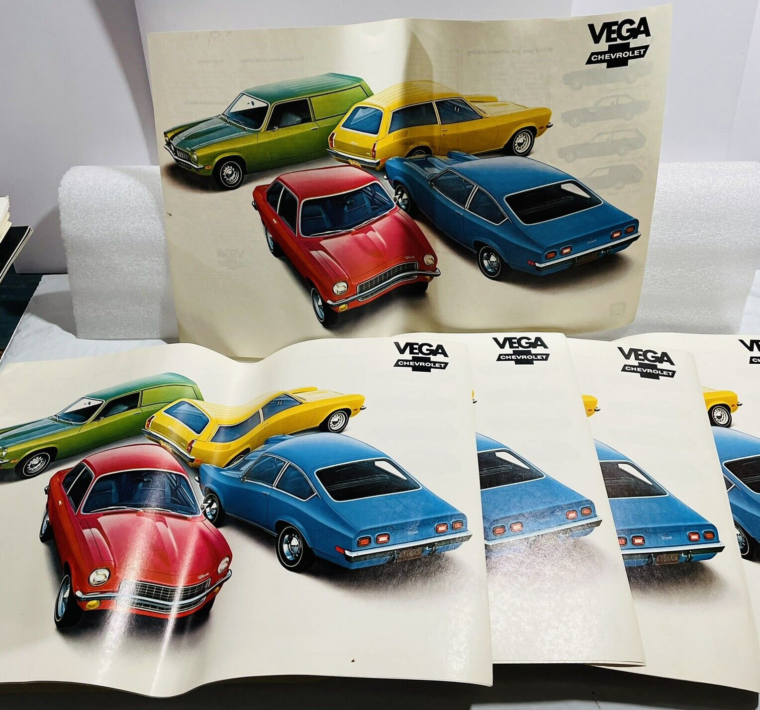 Lot of 14 - Chevrolet 1971 Vega Dealer Sale Brochure Original Large 11\