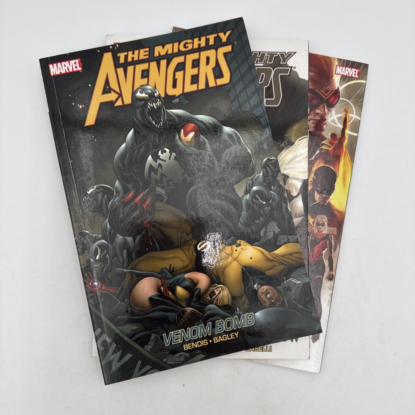Mighty Avengers 2, 4 & 6 Marvel 1st TPB Bendis Sci-fi Political Drama Thriller