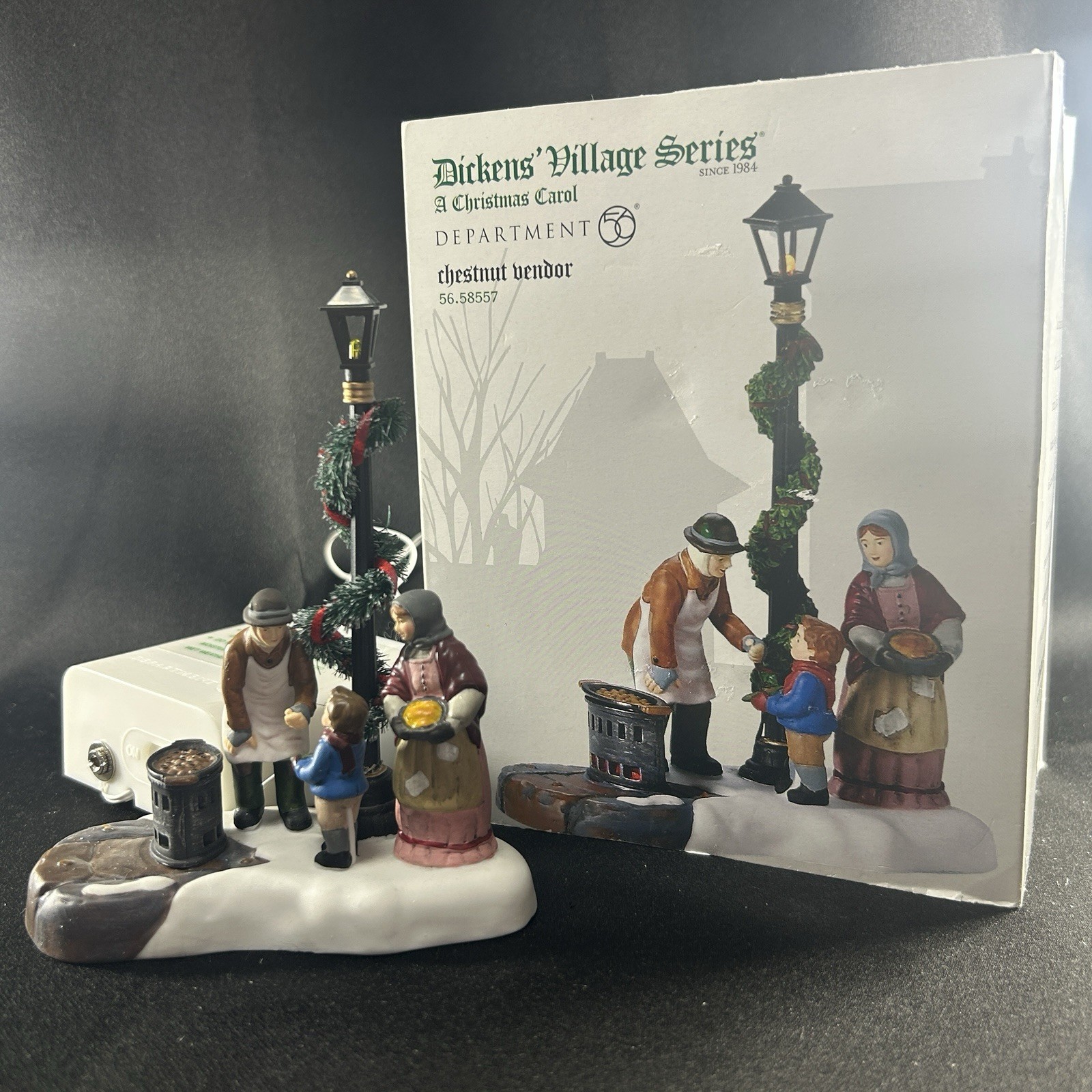 Vtg 2002 DEPT 56 Dickens' Village CHESTNUT VENDOR Lighted Figure & w/ Box 58557
