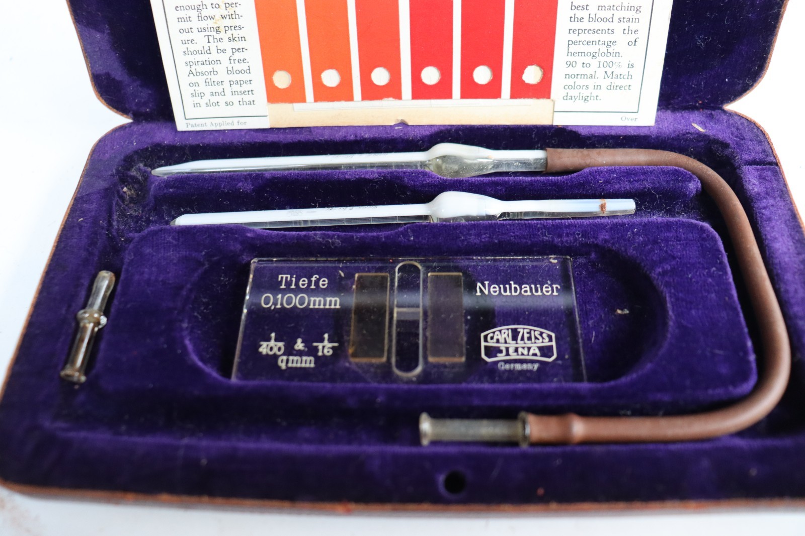 vintage medicine Arsenoferratose case and equipment