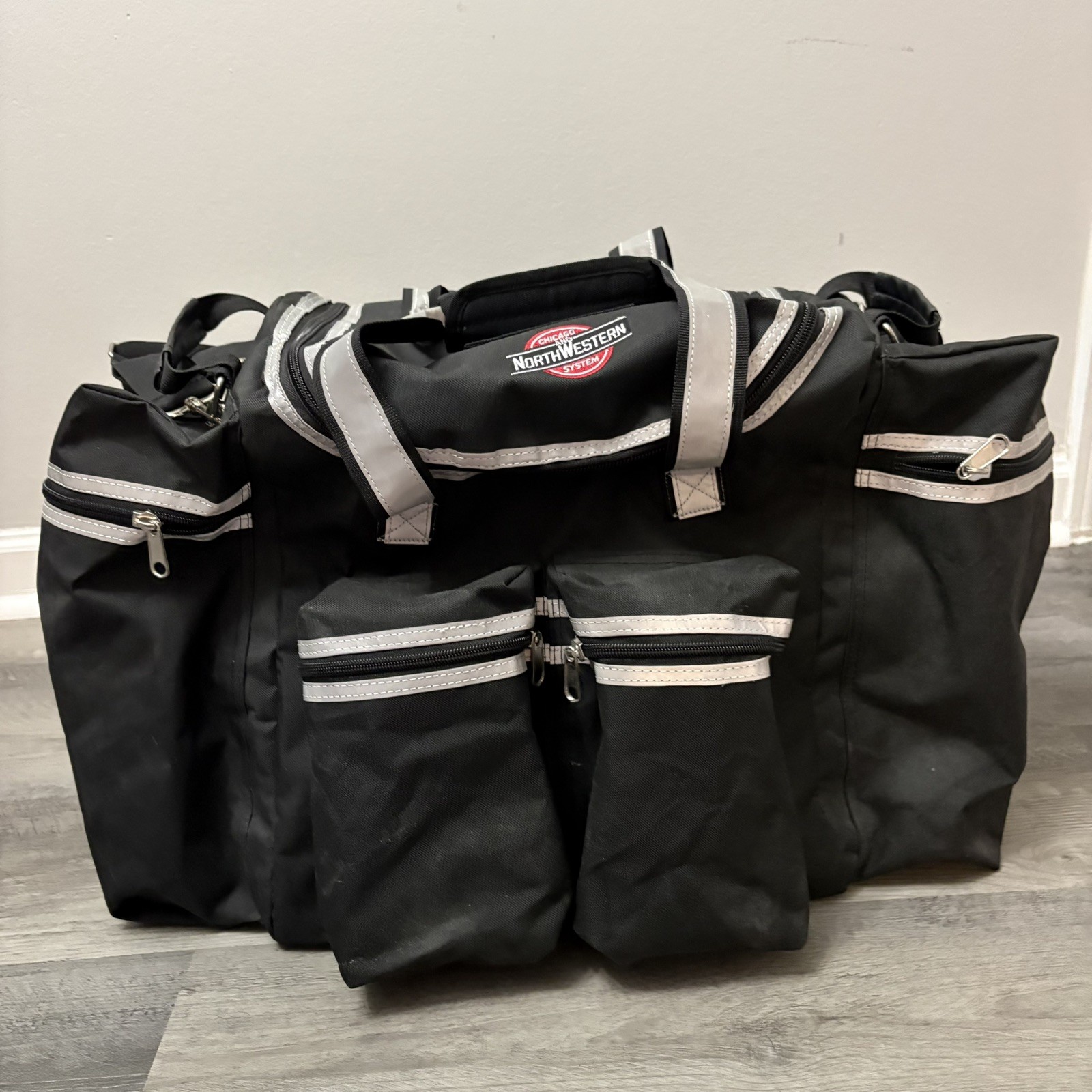 Chicago Northwestern Railway Train Railroad Black Duffel Travel Bag Vintage