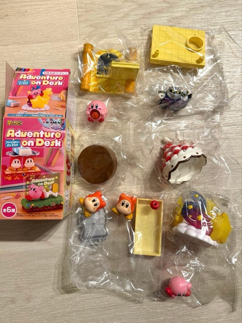 Kirby's Adventure on Desk 4-piece set
