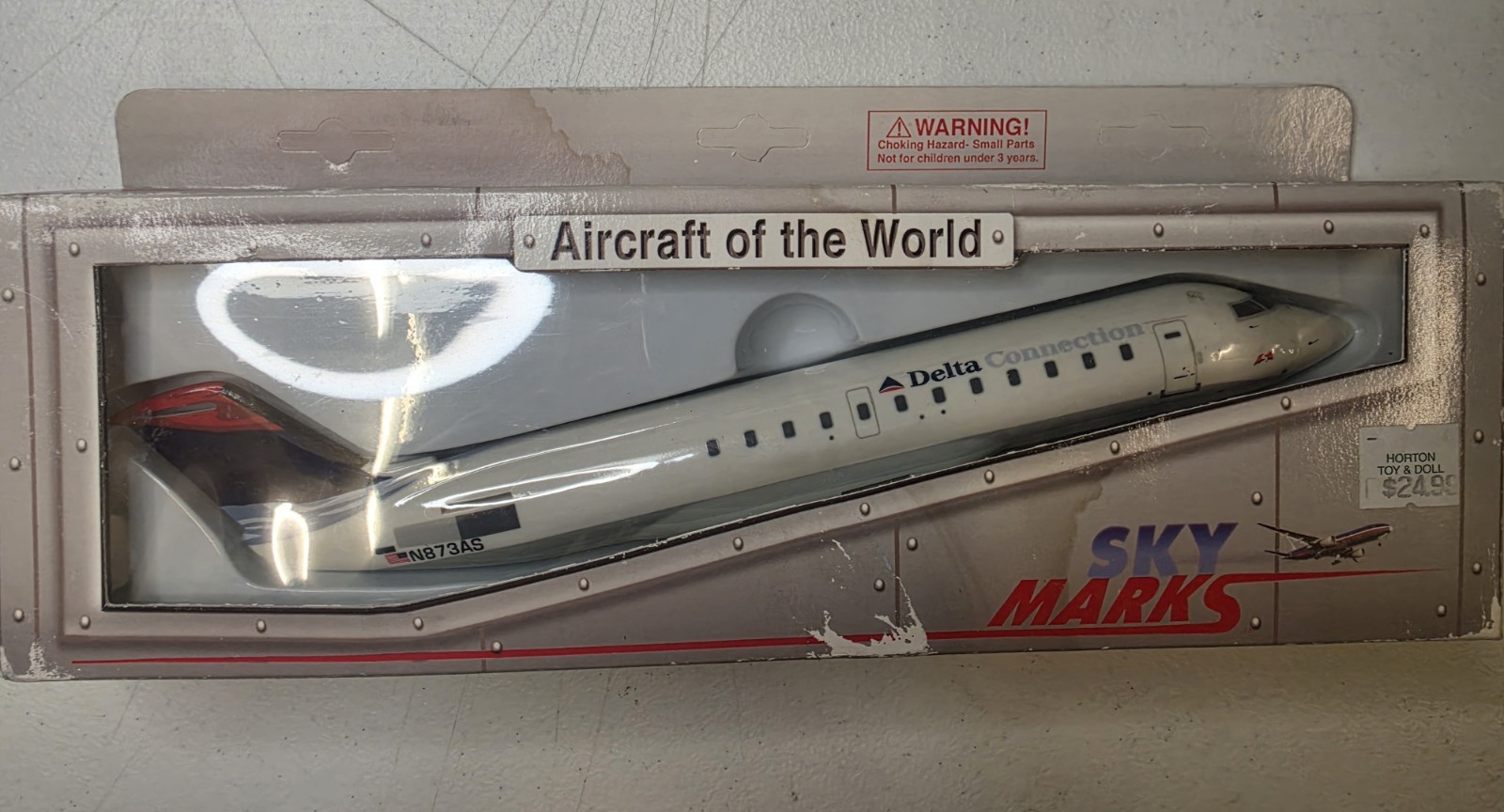 Sky Marks Aircraft Of The World Delta Connection Asa Model Kit 1/100 Complete