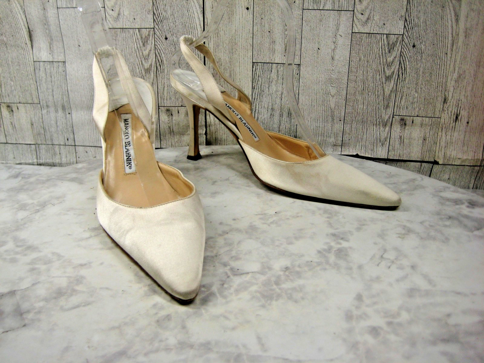 Manolo Blahnik Heel Pumps Women 8.5M Shoes Beige Satin Ankle Strap Wedding Party