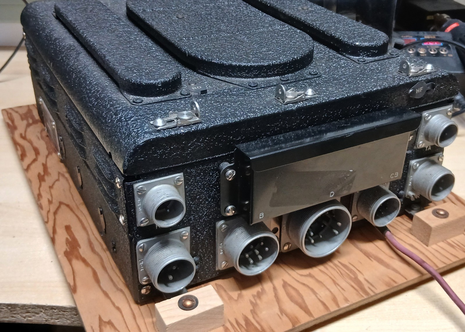 Signal Corps General Electric Company Radio Receiver And Transmitter BC-645-A