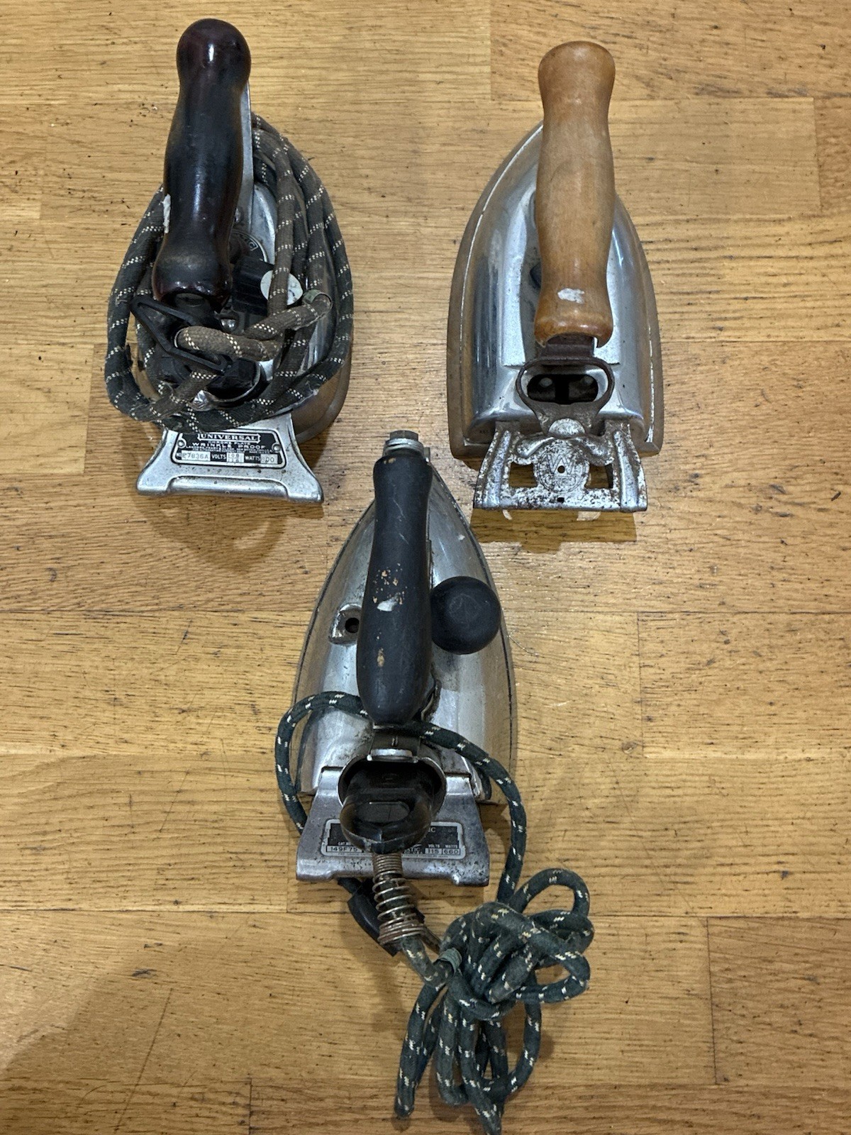 Vintage Electric Irons Lot Westinghouse Hotpoint Universal 3 Irons