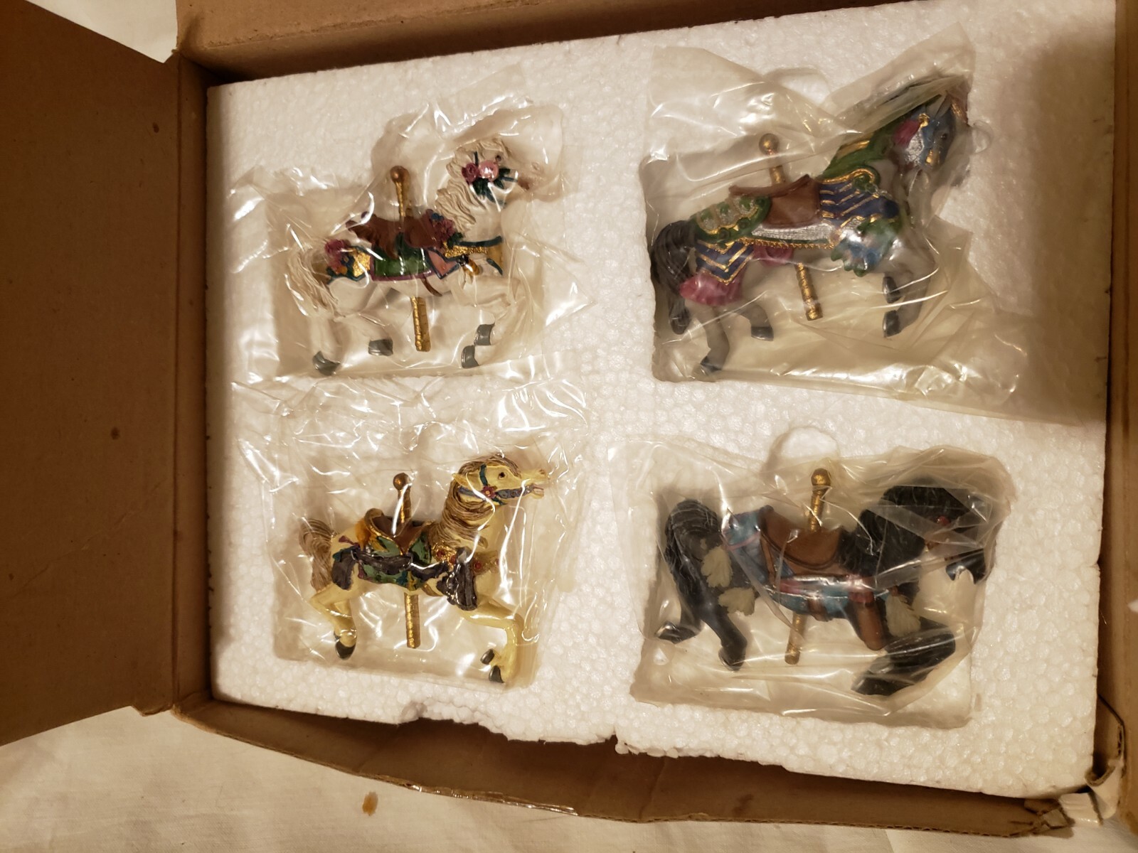 Lefton #998113 Tobin Fraley Great American Carousel Collection 4 Magnets  T15