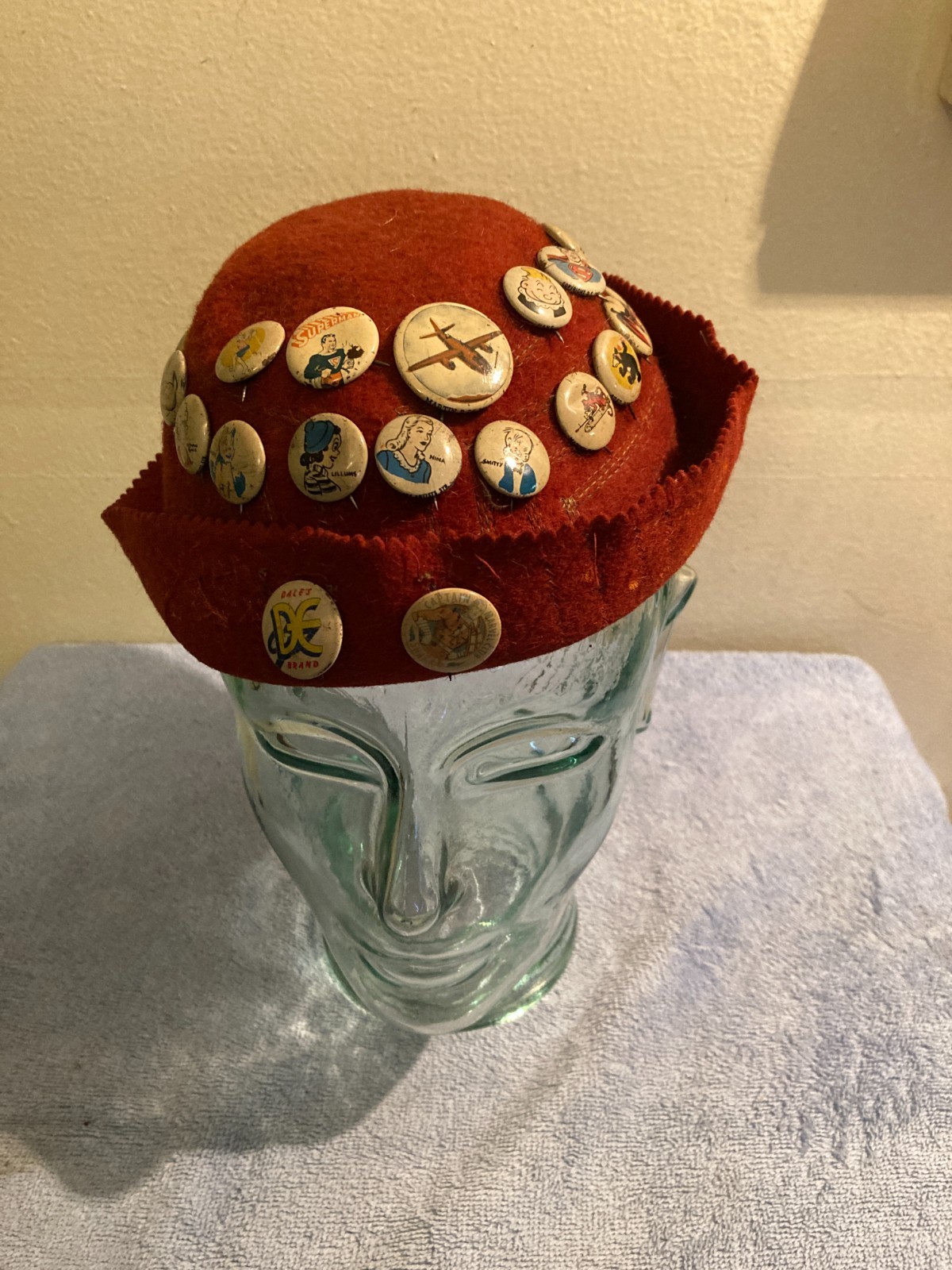 VINTAGE CHILDS FELT WHOOPIE HAT CAP KELLOGG\'S PEP CEREAL 30 PINS ATTACHED