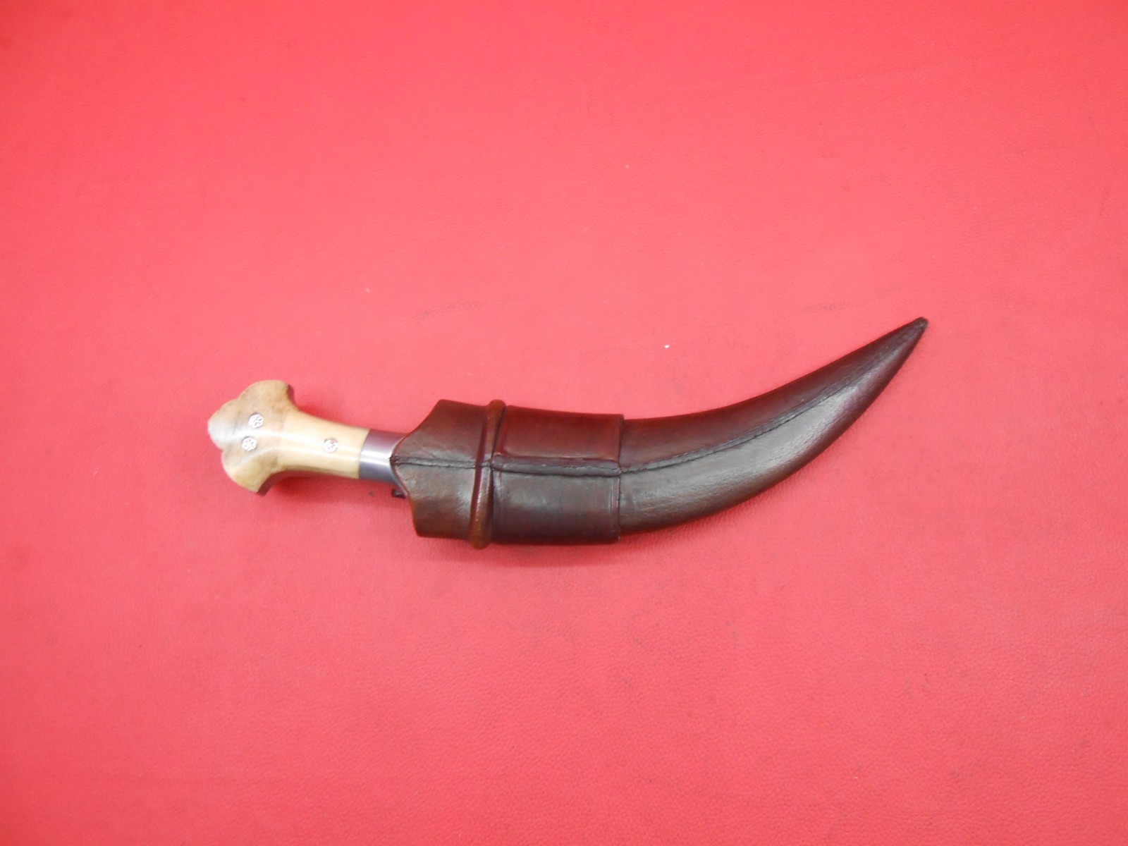 Persian Mughal Indian Jambiya Dagger Wootz Blade Bone Grip Wood Scabbard S739 Persian Mughal Indian Jambiya Dagger Wootz Blade Bone Grip Wood Scabbard S739