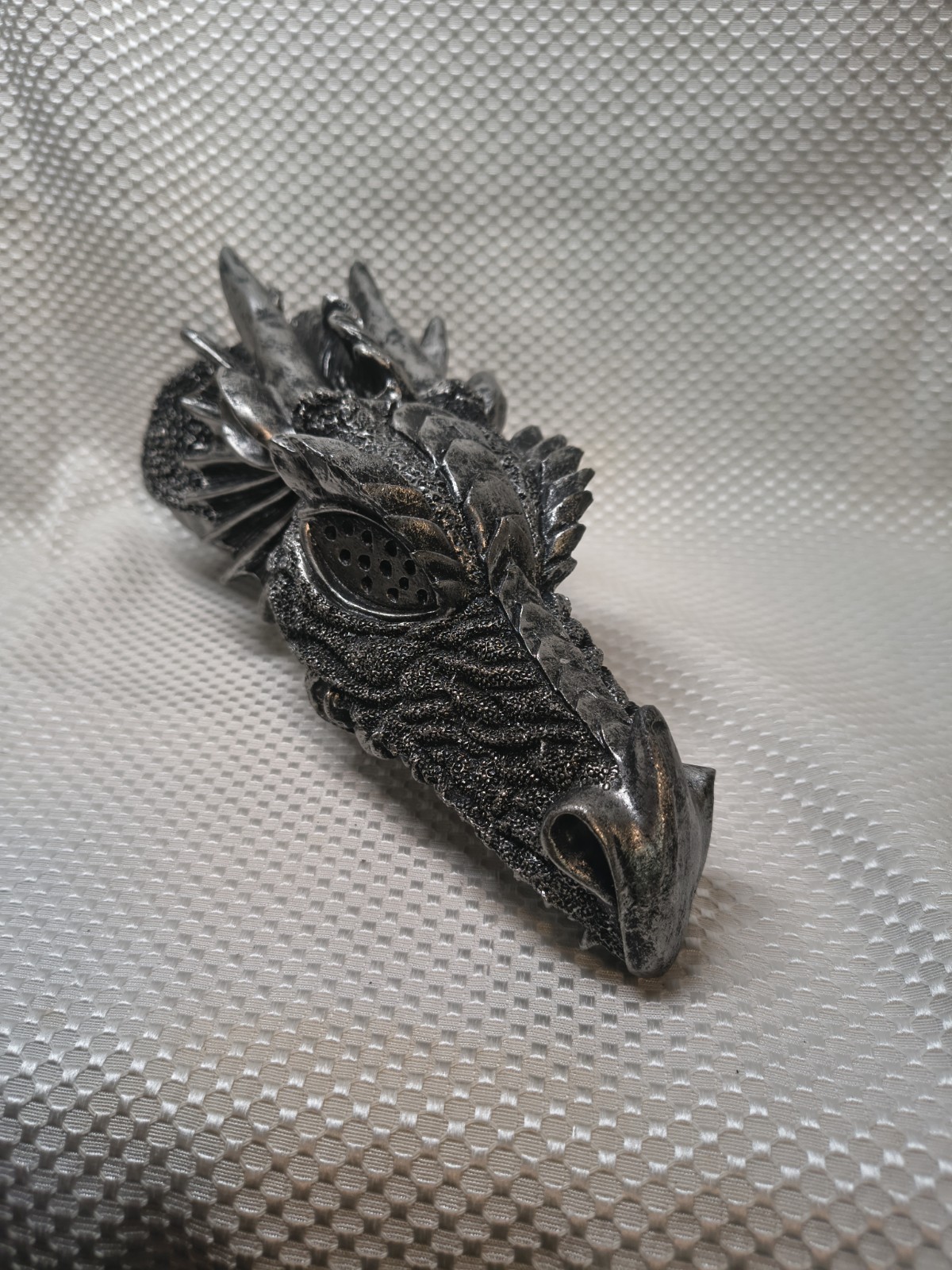 Design Toscano Stryker Smoking Dragon Head Incense Burner Box Halloween Decor