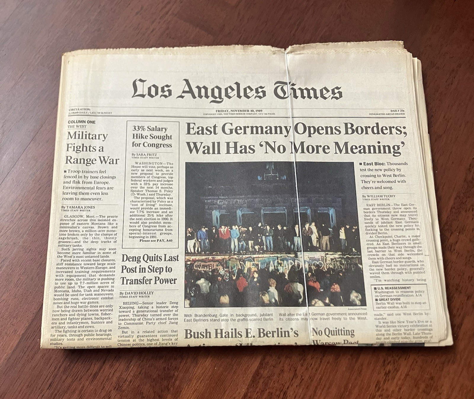 11 10 1989 LA Times BERLIN WALL FALLS Newspaper Unread NEW UNOPENED 11 10 1989 LA Times BERLIN WALL FALLS Newspaper Unread NEW UNOPENED