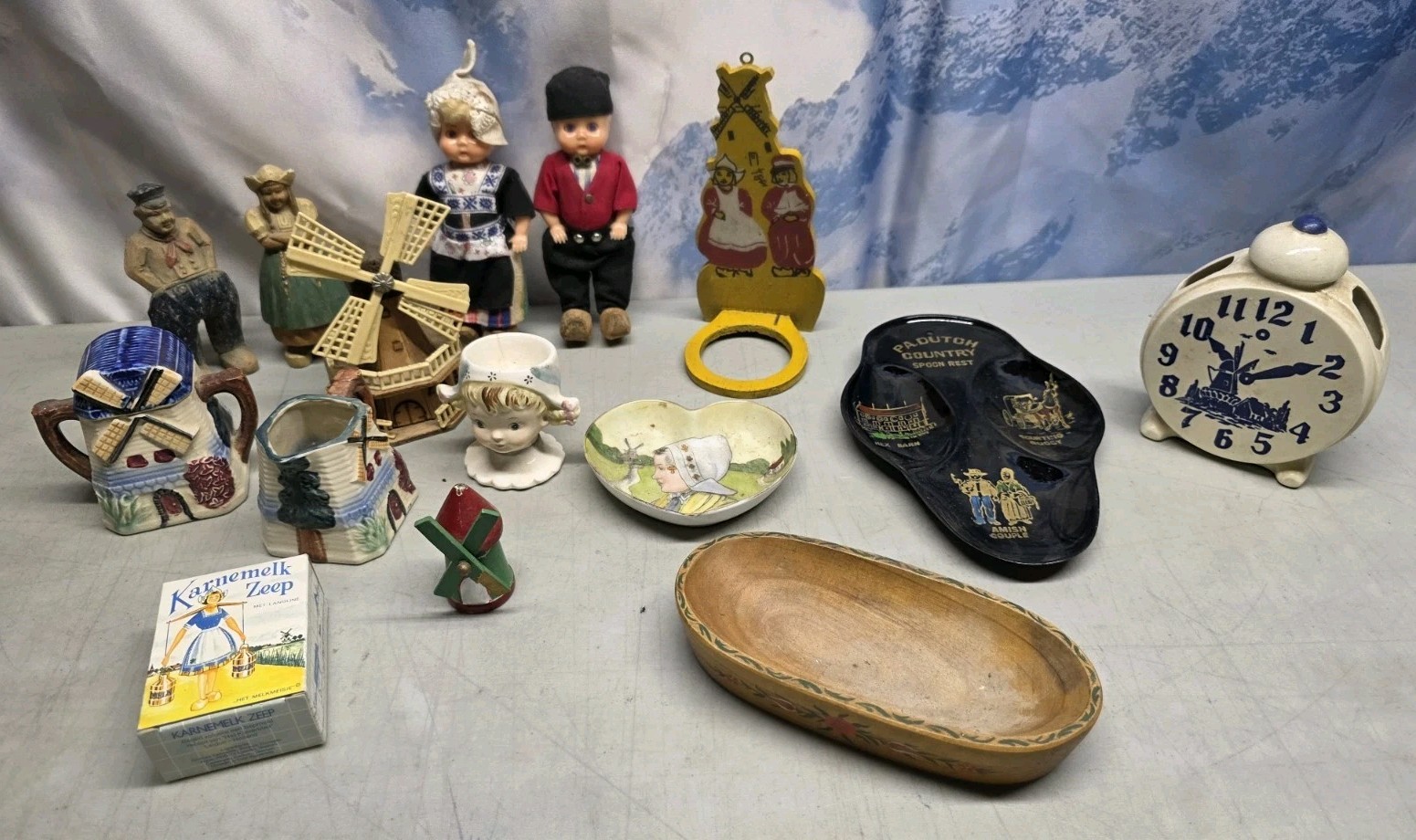 🔥 Huge Lot Vtg Dutch Decorative Items Figures Windmills PA Holland SEE PICS