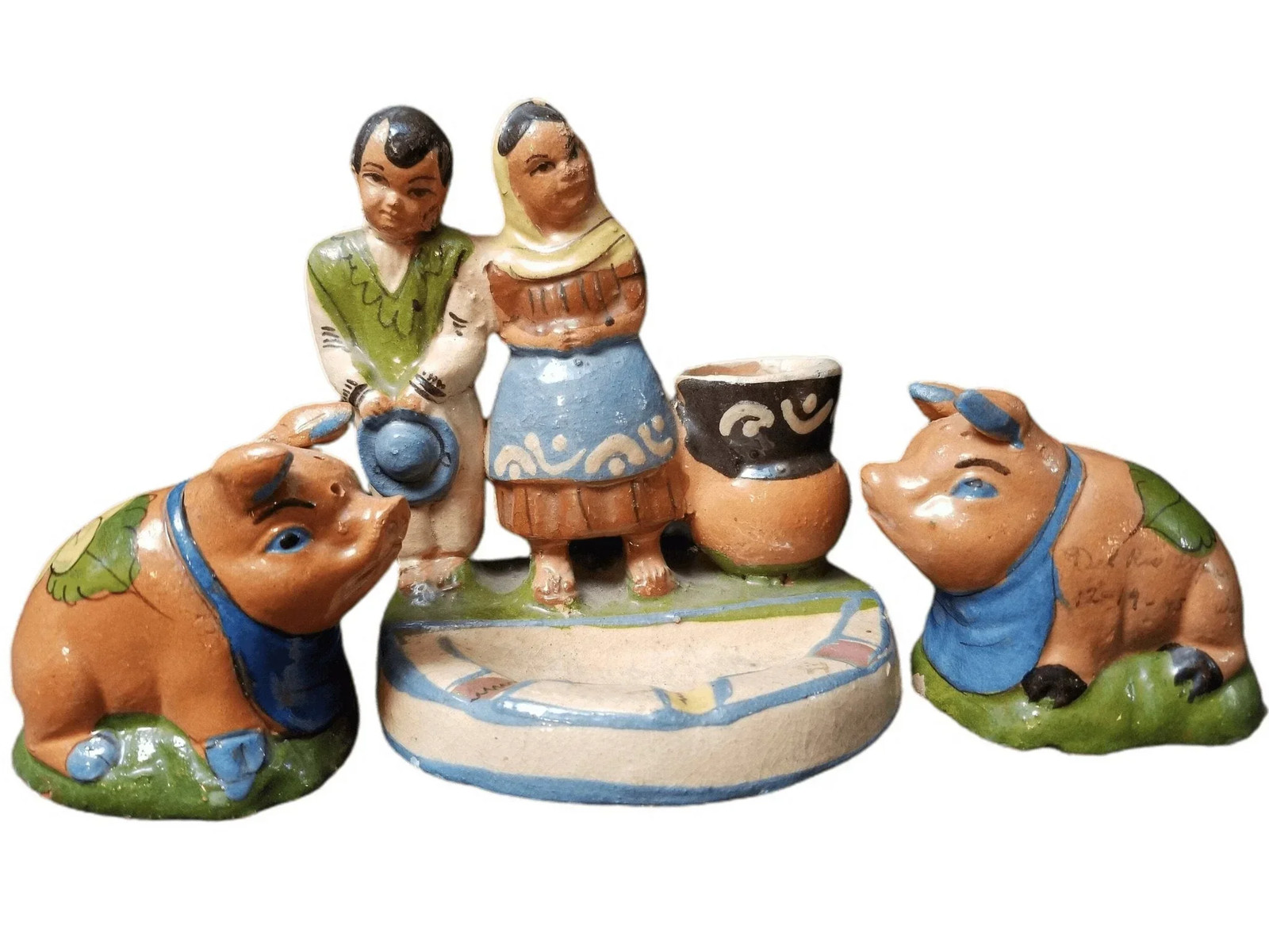 c1940 Tlaquepaque Mexican Folk Pottery Ash Tray and Pig Shakers