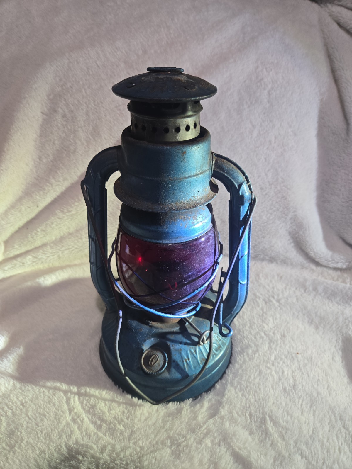 DIETZ LITTLE WIZARD BLUE LANTERN RED LENS VINTAGE KEROSENE LANTERN 