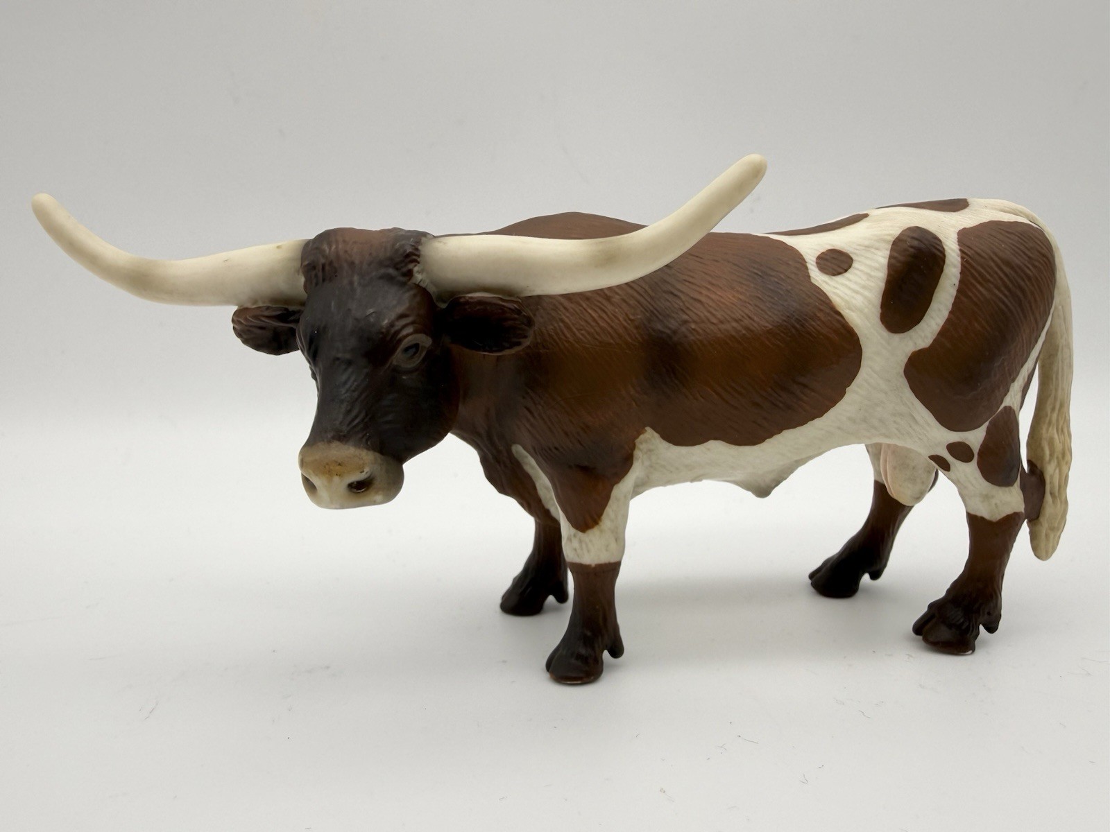 Schleich Texas Longhorn Bull #13275 Retired Farm Animal Figure Toy 2002