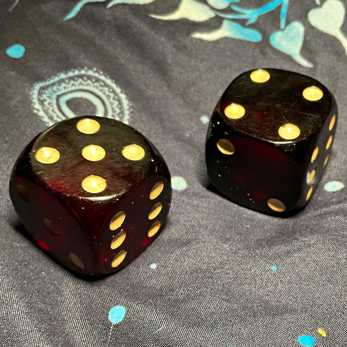 LARGE SIZE VINTAGE RARE DICE