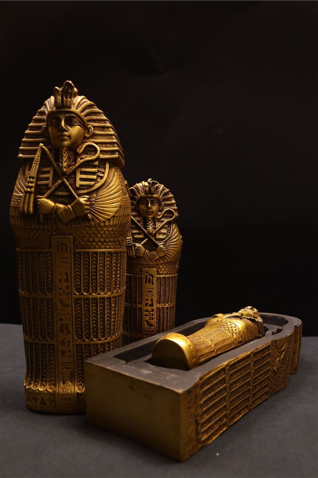 King Tutankhamun Coffins with the king Tutankhamun inside, One of a kind