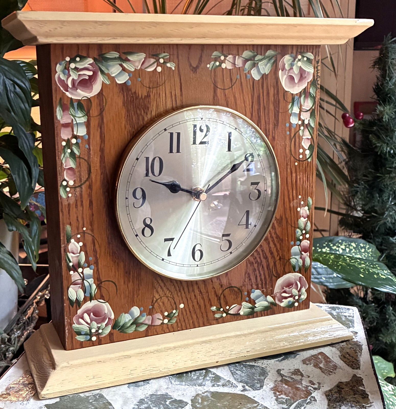Wood Oak Mantel Clock Quartz Movement Foral Design Garden Roses 1998