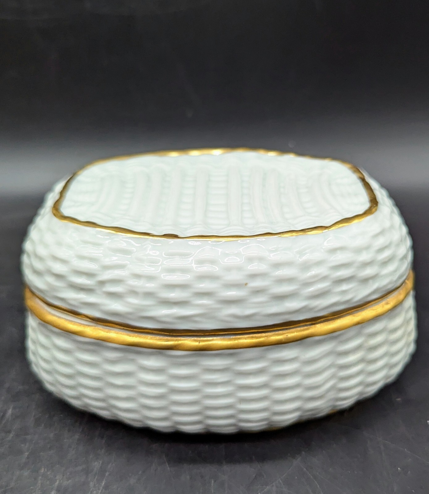 Vintage Limoges Porcelain Basketweave Trinket Dresser Box While 5.25\