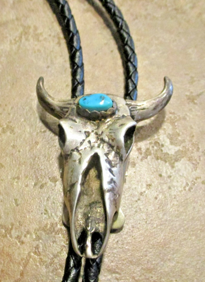 BOLD  Vintage Navajo Sterling Silver Turquoise BULL / STEER/ LONGHORN Bolo Tie
