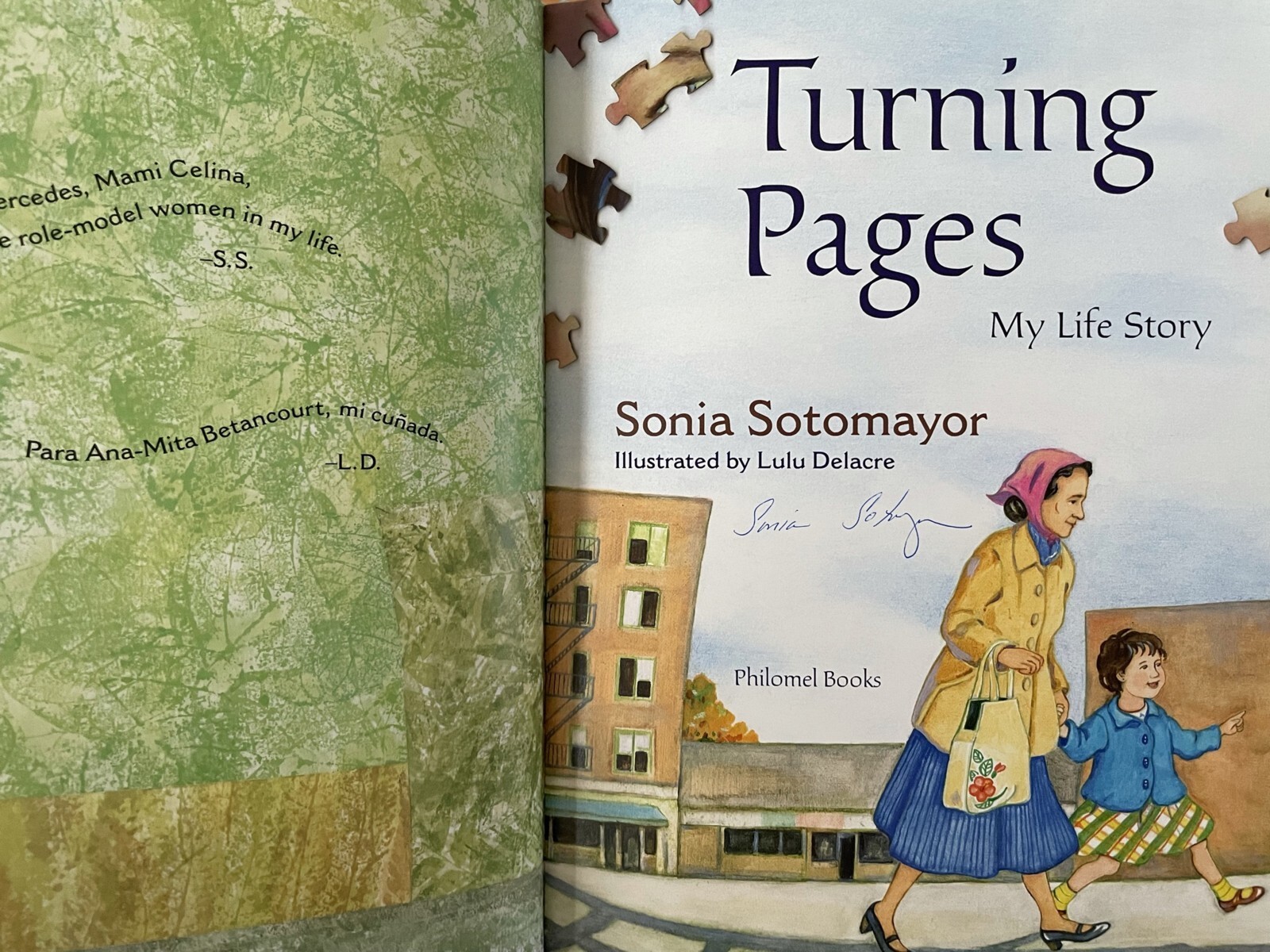 Supreme Court Justice Sonia Sotomayor signed Turning Pages children’s book COA
