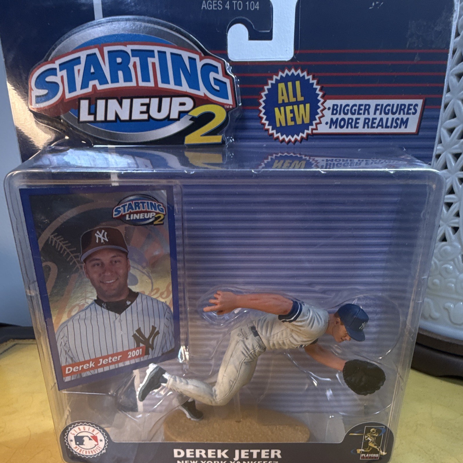 Starting Lineup 2 Derek Jeter New York Yankees 2001 Figure Action Pose w/ Card