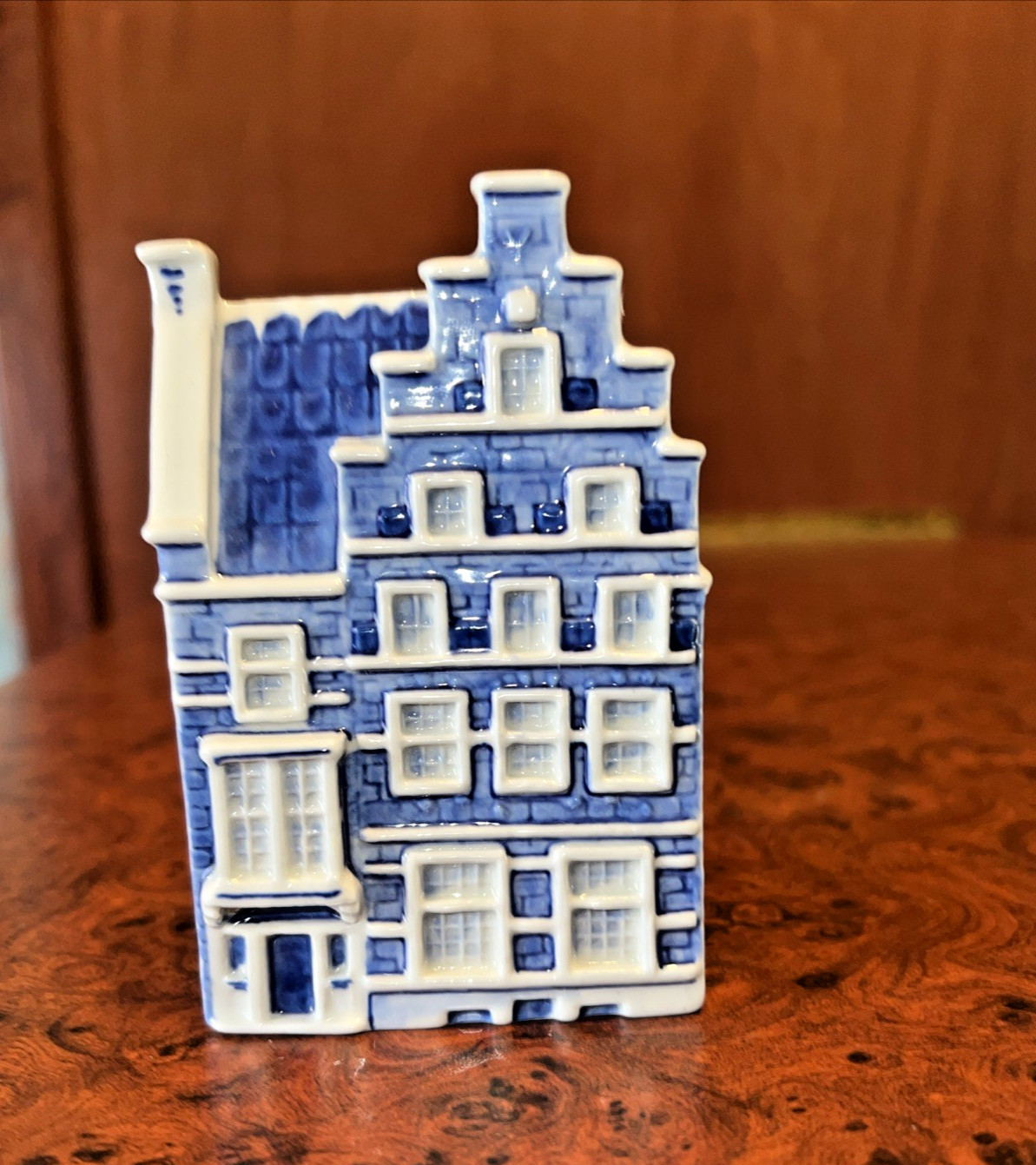 Vintage Royal Delft Blue and White Canal House 6419 dated 1997