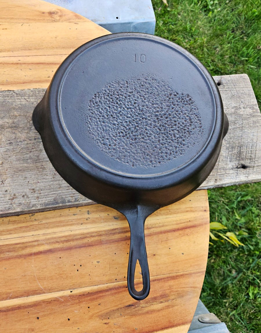 Antique Early 1900s Lodge Style #10 Cast Iron Skillet Heat Ring Restored