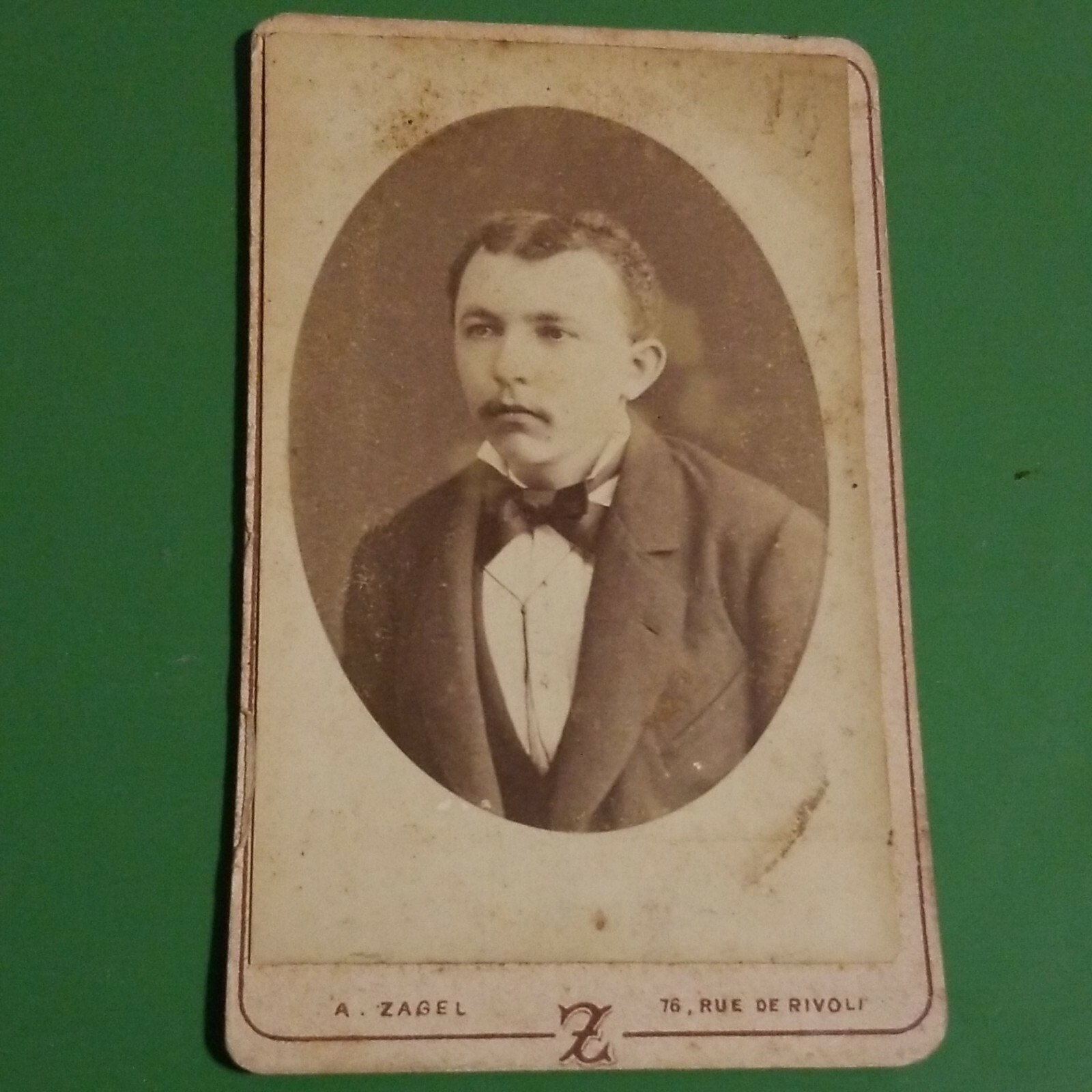 RARE ANTIQUE VERY EARLY 1856 DATED CDV PHOTO PARIS FRANCE STUDIO ID\'d YOUNG MAN