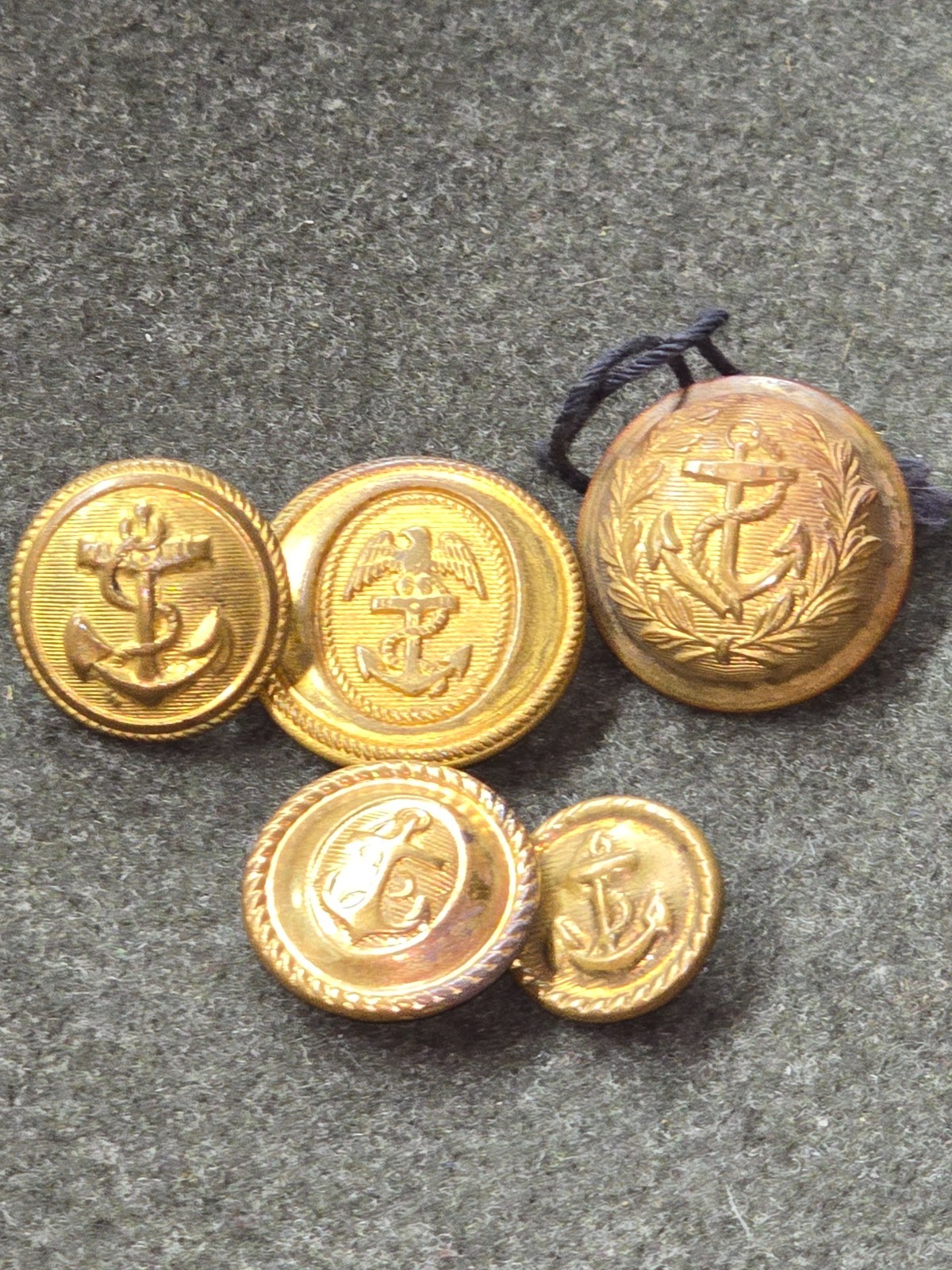 Antique US Navy and French Navy Uniform Buttons Set of 5 SEE DESC